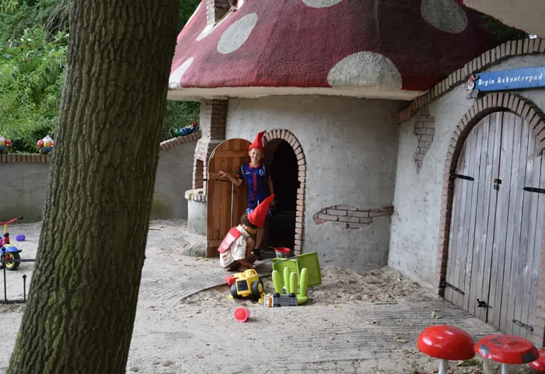 Spelen-Kabouterdorp-NatuurlijkHeidepark