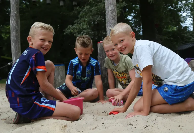 Spelen-Zandbak-NatuurlijkHeidepark