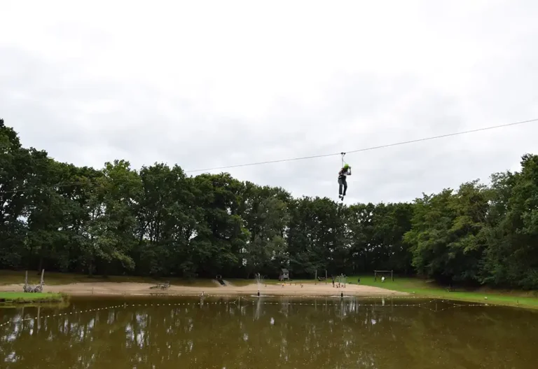 natuurlijk-heidepark-klimmen-zipline-water